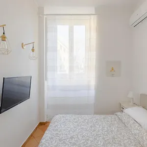 https://romantic-apartament-2-piazza-del-popolo.it-romehotels.com