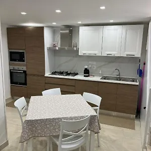 https://casetta-floriana-2.hotels-amalfi.com